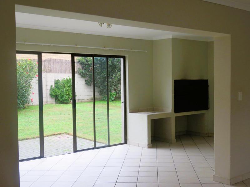 To Let 3 Bedroom Property for Rent in Vredekloof Heights Western Cape
